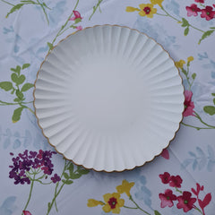 Charger Plates - White Scalloped Edge image